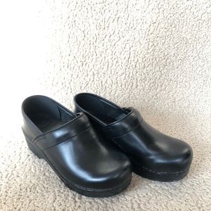 Dansko Professional Clog size 36 Black womens